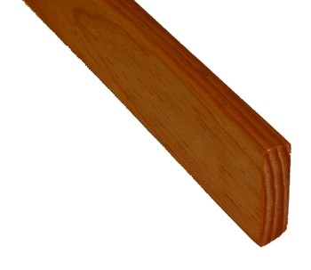 Fodliste i pitch pine ca. 21x55 mm afrundet, faset pr. løbende meter