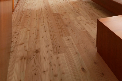 Lærkeplanke, 19 mm tyk, natur pr. kvadratmeter.