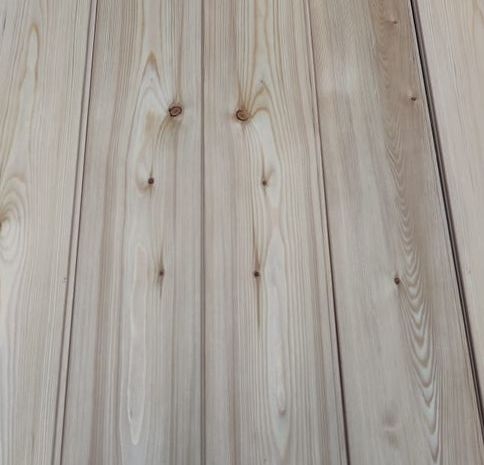 Massivtræsplanke lærk i 20x133mm A/B pr. kvadratmeter